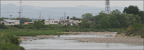 滋賀県湖南市の野洲川で鮎釣り