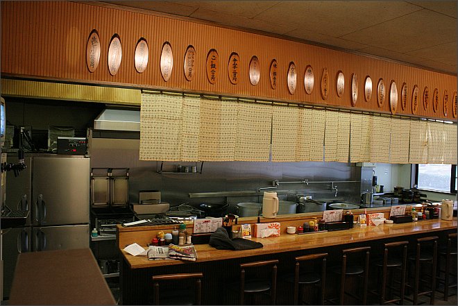 �Γ�s�̃��[�����X�A����X���J�E���^�[��